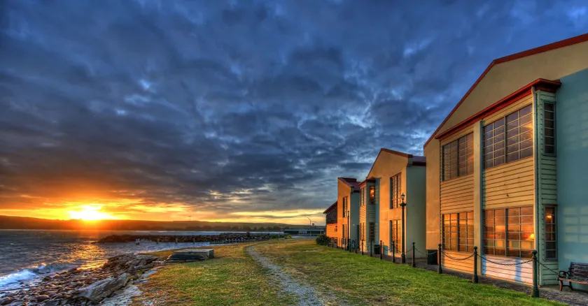 Stanley Village Waterfront Accommodation - Image 1