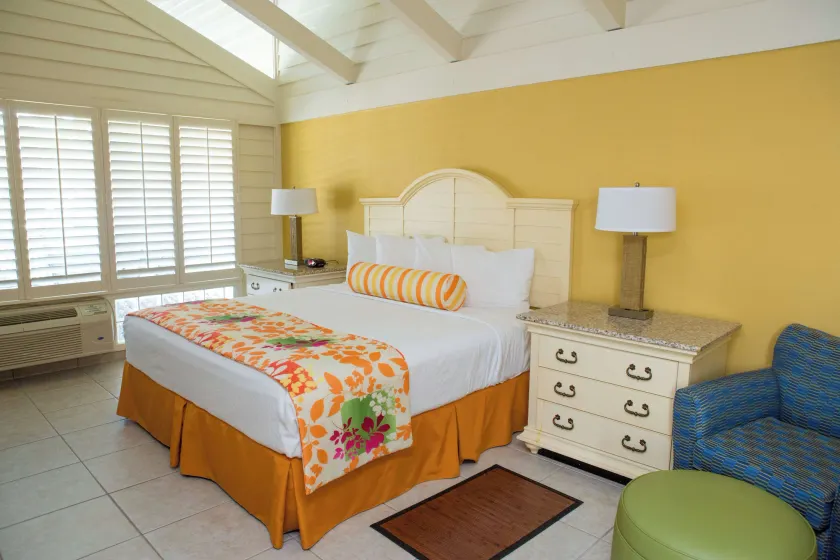Best Western Plus Yacht Harbor Inn - Image 1