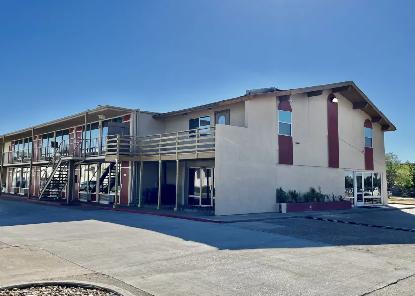 EZ Travel Inn College Station - Image 1