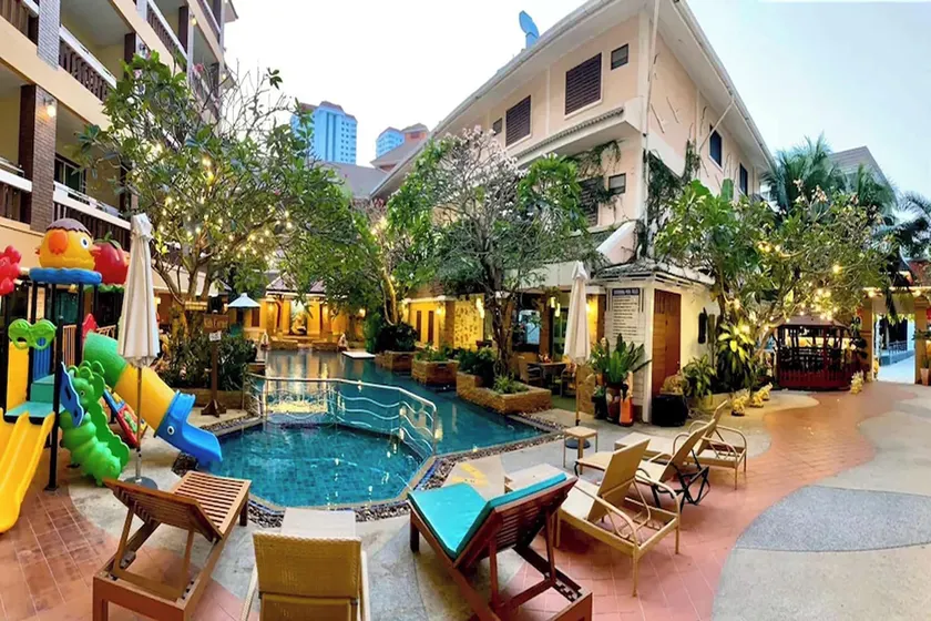 Aiyaree Place Hotel SHA PLUS - Image 1