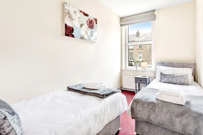 Granville Apartments - Image 1