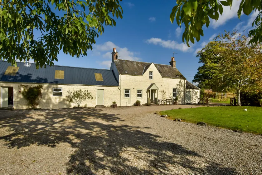 Cardross Holiday Cottages - Image 1