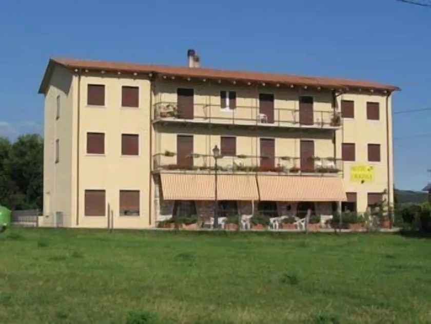 Hotel Cristina - Image 1