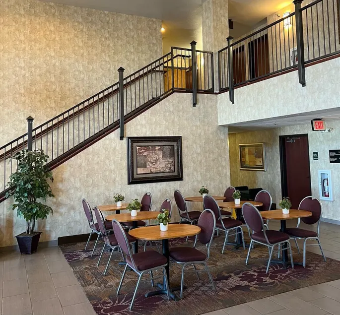 GrandStay Hotel & Suites Becker - Lobby