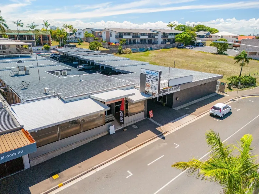 Gladstone CBD Motel - Image 1