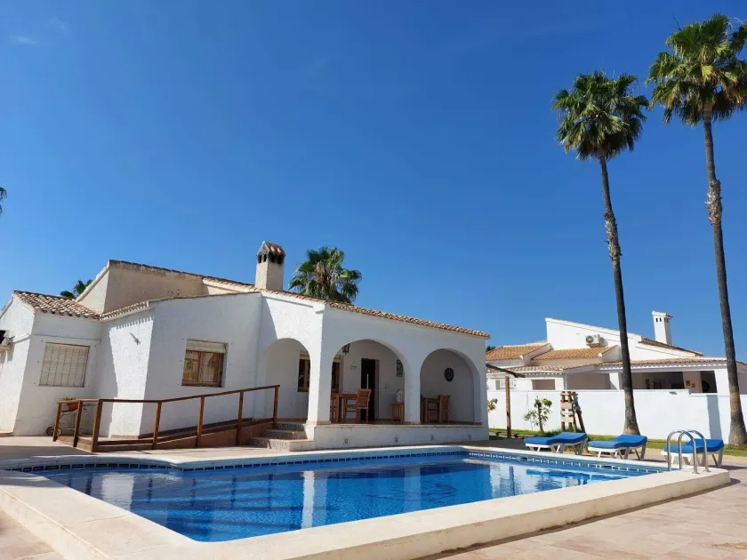 ZENIA HOSTEL - Image 1
