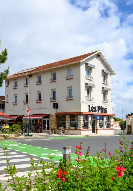 Hôtel Les Pins - Oléron - Image 1