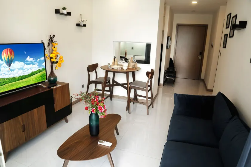 High-floor River-view Apartment - Image 1