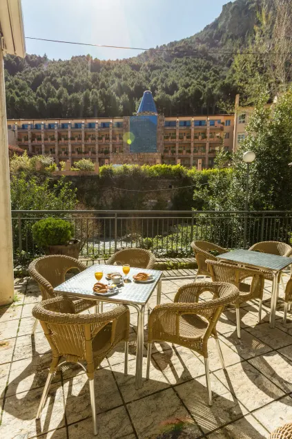 Hotel Parras Arnedillo - Image 1