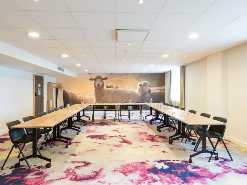 Novotel Saclay - Image 1