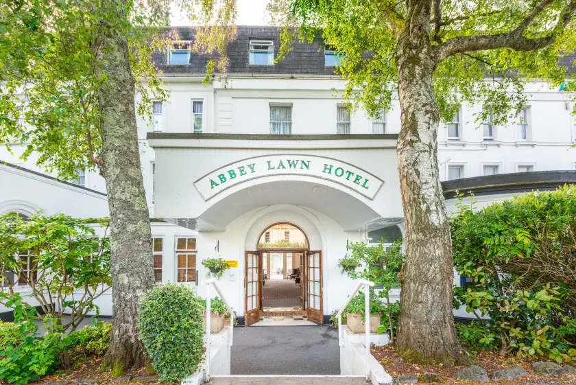 Abbey Lawn Hotel - Image 1