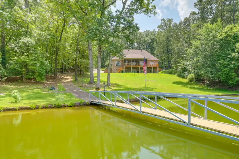 Sunny Coosa River Hideaway w/ Boat Dock & Slip! - Image 1