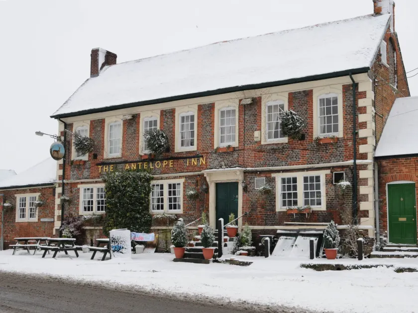 The Antelope at Upavon - Image 1