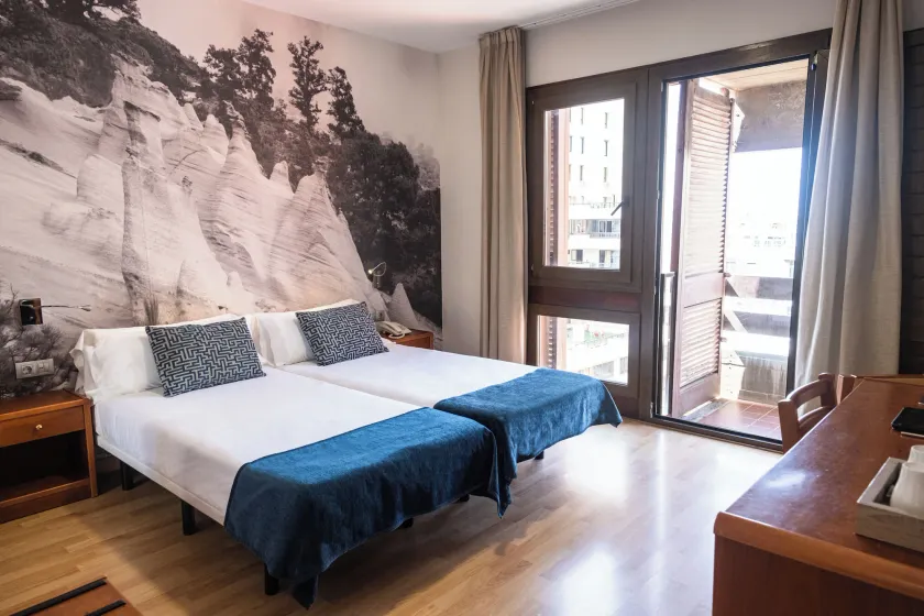 Hotel Adonis Plaza - Image 1