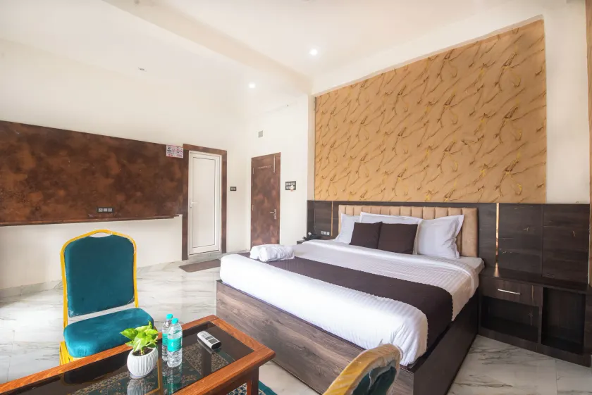 Hotel Maya's Nest - Near UNESCO World Heritage Site Sarnath, Varanasi - Image 1