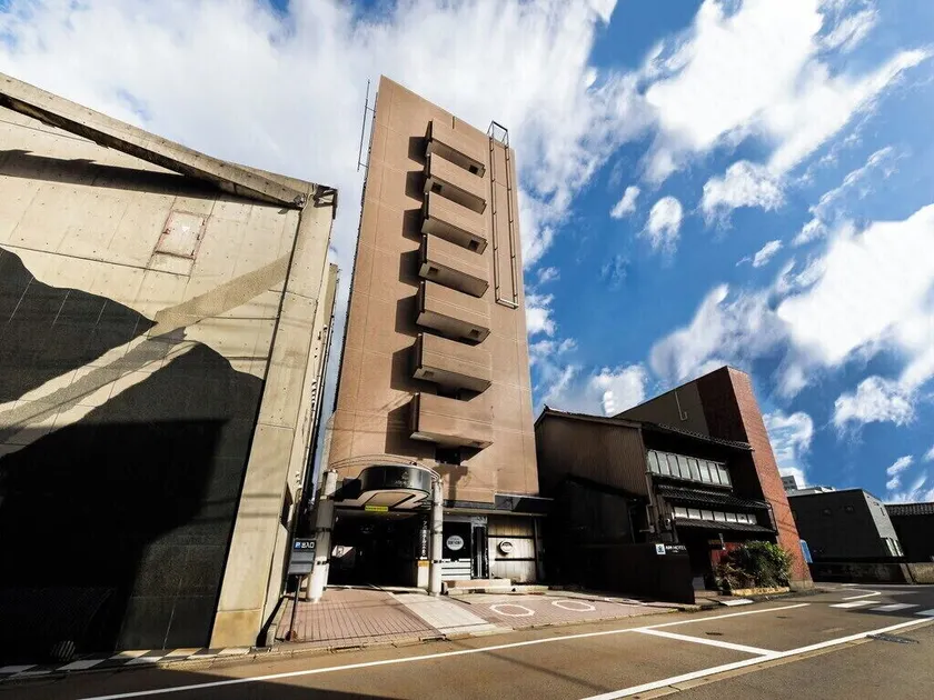 APA Hotel Komatsu - Image 1