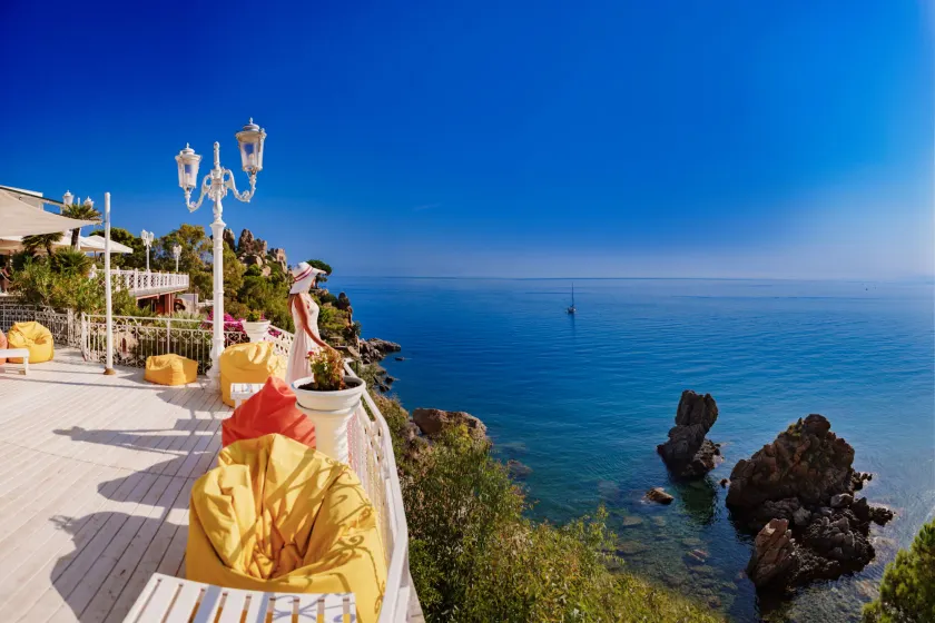 Hotel Kalura - Image 1