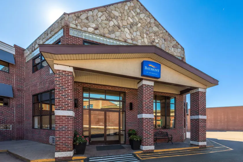 Baymont by Wyndham Downtown Detroit - Image 1