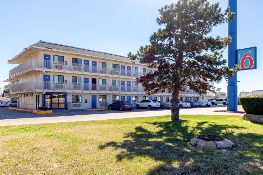 Motel 6-Garland, TX - Dallas - Image 1