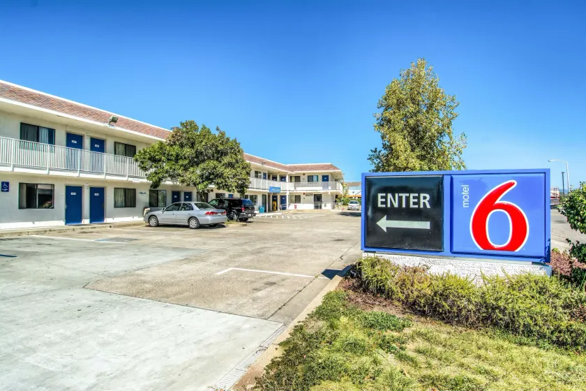Motel 6-Redding, CA - North - Image 1