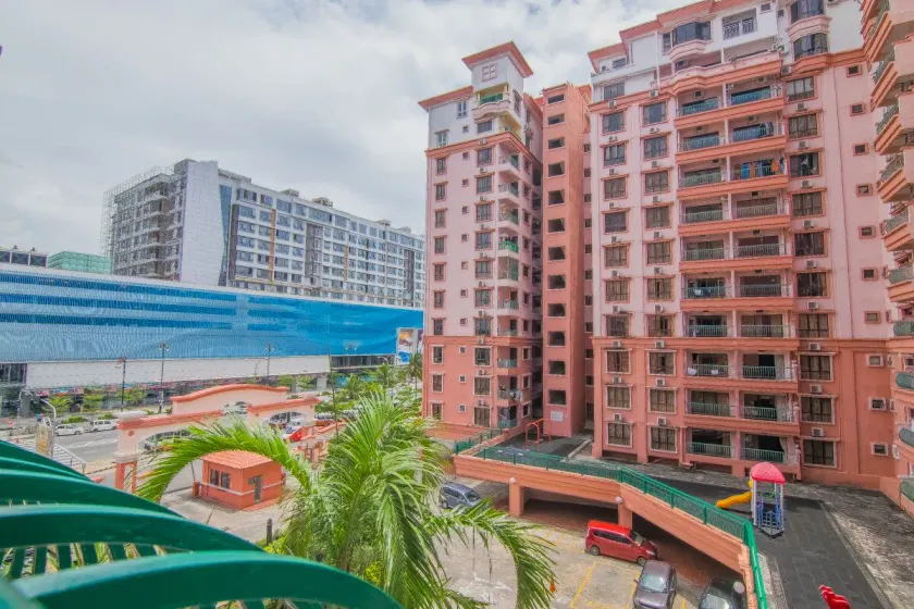 Marina Travellers Suite Marina Court - Image 1