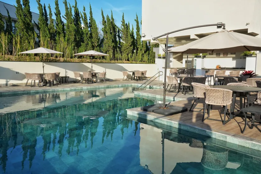 Bristol Villaggio Rosa Aruja - Image 1