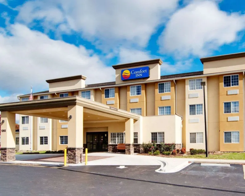 Comfort Inn Mount Airy - Image 1
