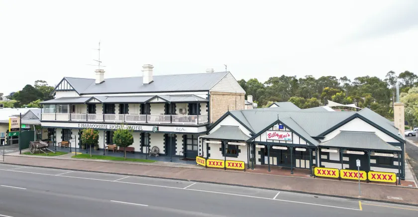 Naracoorte Hotel Motel - Image 1