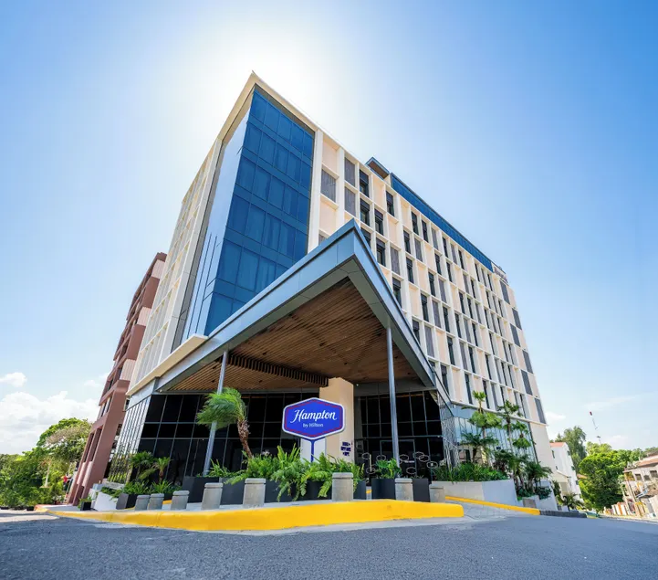 Hotel Hampton by Hilton Santiago de los Caballeros - Image 1