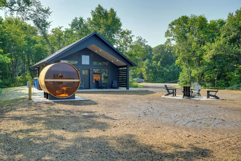 'scandi Sanctuary' Dock, Pickleball Court, Sauna - Image 1