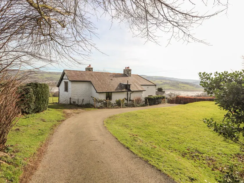Cymryd Uchaf - Image 1
