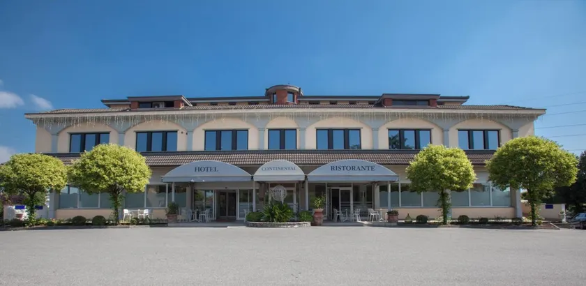 Hotel Ristorante Continental - Image 1