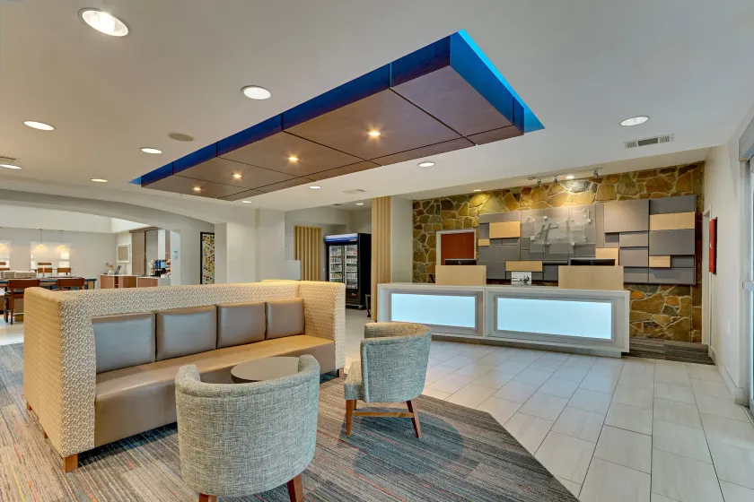 Holiday Inn Express Hotel and Suites Weatherford by IHG - Image 1