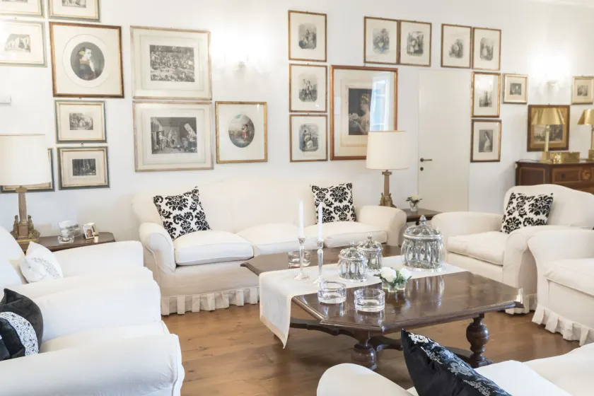 Borgo Spagnoli Bauernhaus - Sitzecke in der Lobby