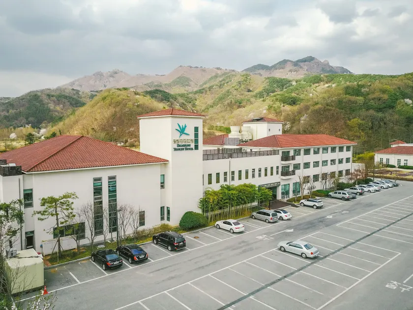 Damyang Spa and Tourist Hotel - Image 1