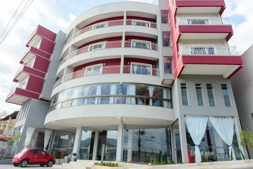 Vivas Hotel e Casa - Image 1