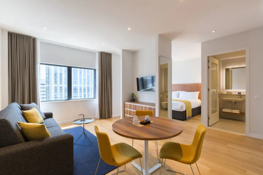 PREMIER SUITES Rotterdam - Image 1
