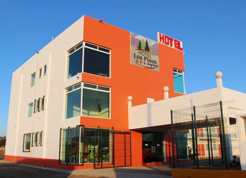 Hotel Los Pinos Express - Image 1