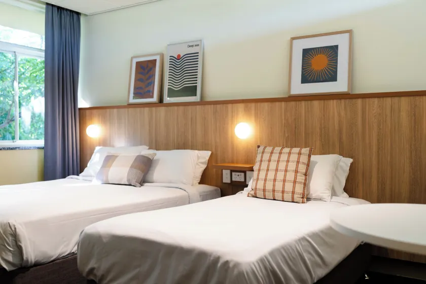 Brighton Hotel - Image 1