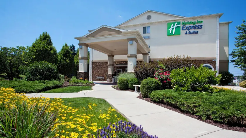 Holiday Inn Express and Suites Allentown West by IHG - Image 1