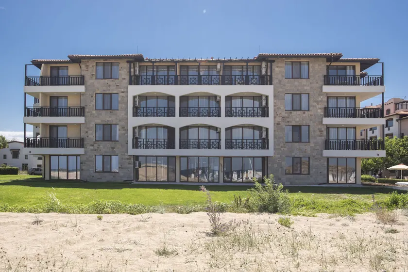 Oasis Del Sol - Front Beach - Image 1