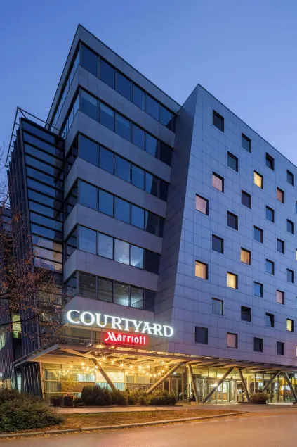 Courtyard by Marriott Prague City - Image 1