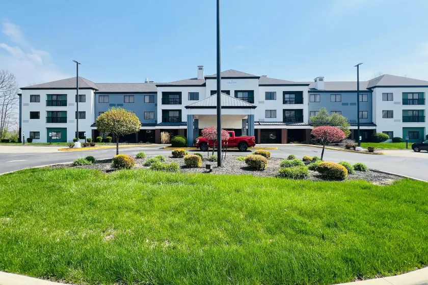 Country Inn & Suites by Radisson, Columbus-Edinburgh - Image 1