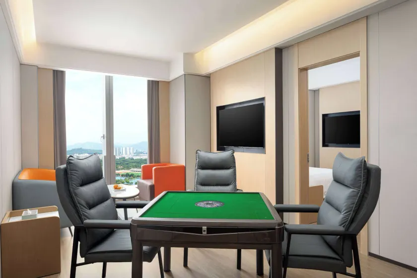 Days Inn By Wyndham Zhuhai Tangjiawan - Image 1