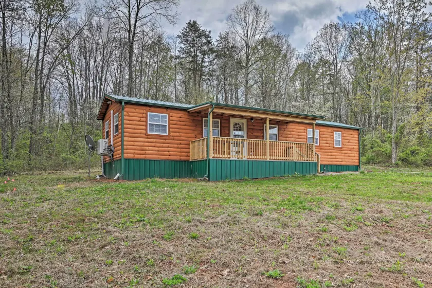 Cozy Bidwell Cabin w/ Deck: Trail & Creek Access! - Image 1