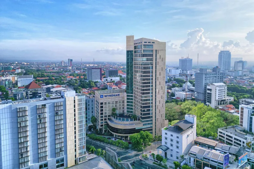 Wyndham Surabaya - Image 1