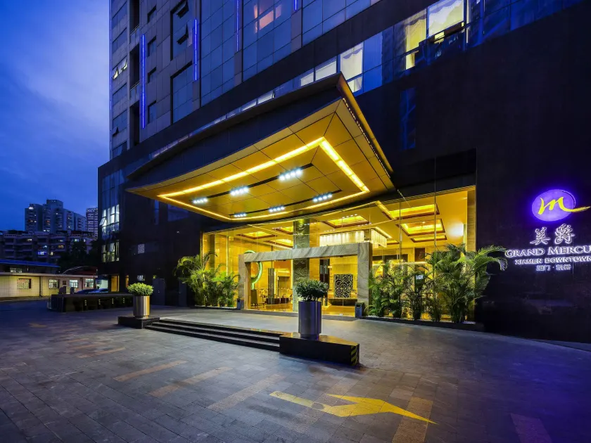 Grand Mercure Xiamen Downtown-Free Welcome Fruit & Metro Station - Image 1