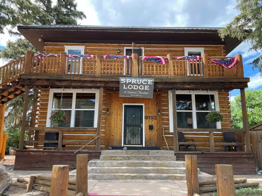 The Spruce Lodge - Image 1