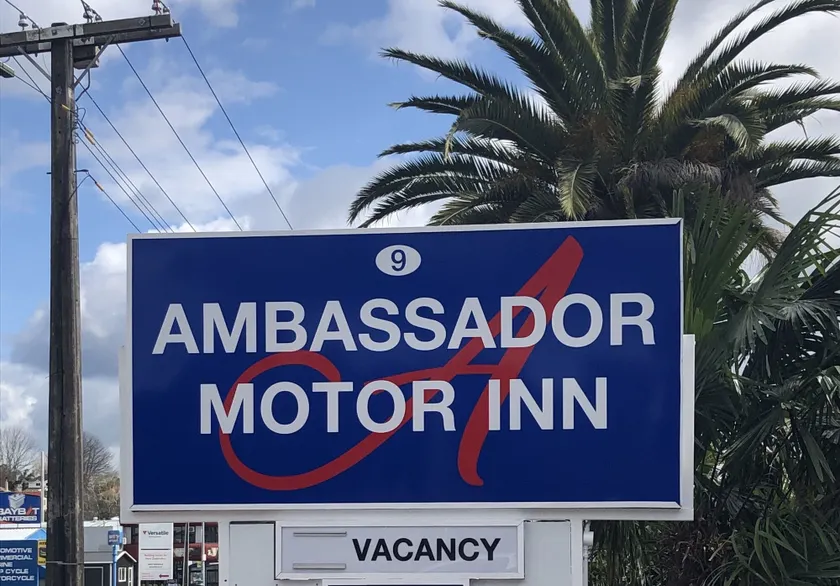 Ambassador Motor Inn - Image 1