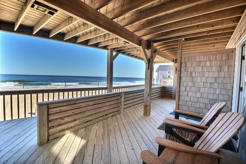 Lighthouse View Oceanfront Lodging - Image 1